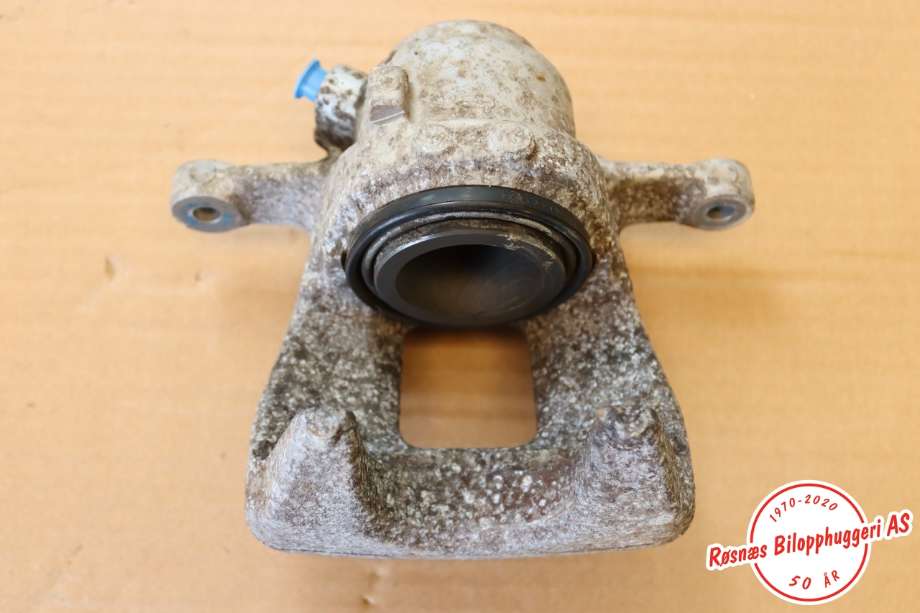 Bremsecaliper høyre foran til BMW i3 2013-2022  (BMW|34 11 6 860 270|)