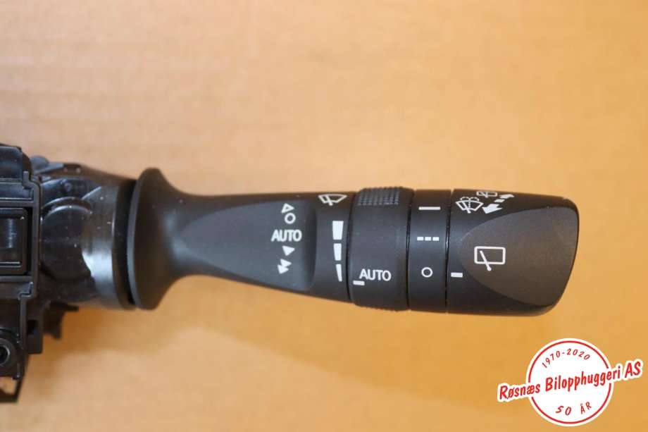 Bryter combi til Toyota RAV4 2016-2019 (Type IV, Fase 2)  (TOYOTA|8414033250|)