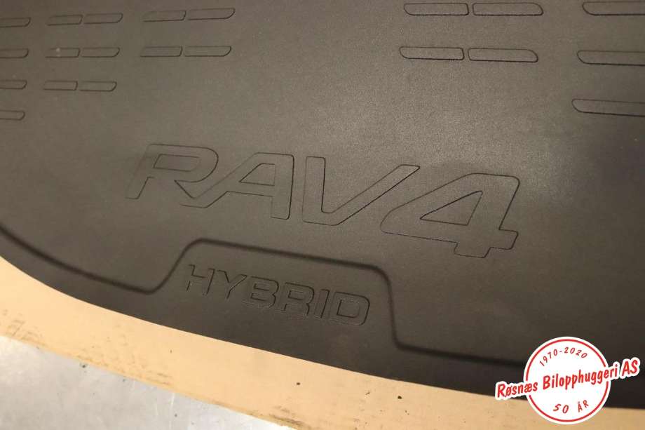 Bagasjerom teppe/gulvplate til Toyota RAV4 2016-2019 (Type IV, Fase 2)  (TOYOTA|)