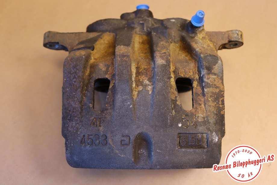 Bremsecaliper venstre foran til Toyota RAV4 2016-2019 (Type IV, Fase 2)  (TOYOTA|4775048110|)