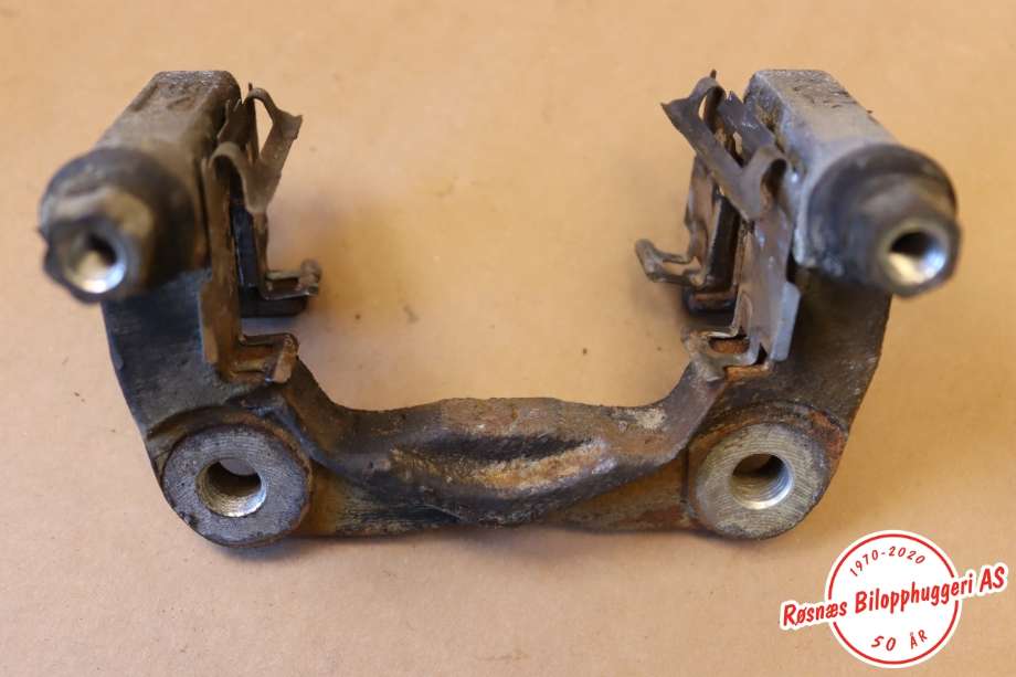 Bremsecaliper brakett til Toyota RAV4 2016-2019 (Type IV, Fase 2)  (TOYOTA|4782242070|)