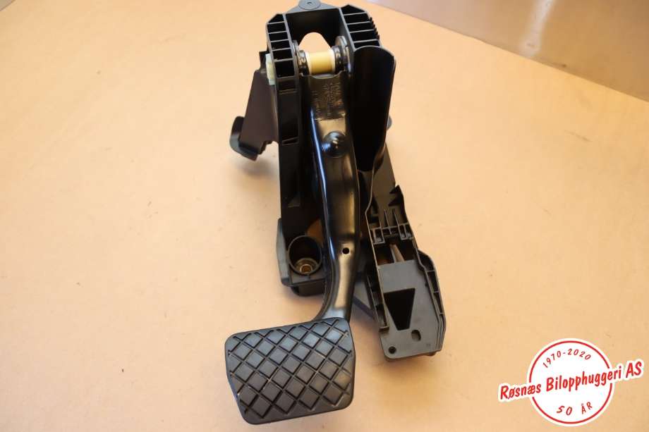 Pedal gass/brems/clutch til VW e-Golf 2014-2017 (Fase 1) (VOLKSWAGEN||5Q1723058)