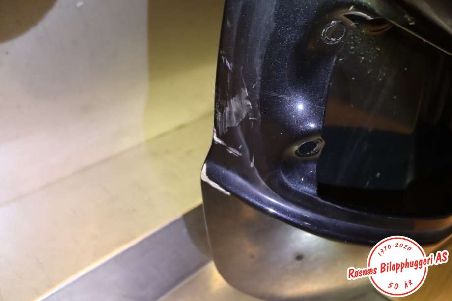 Bakluke combi til Audi Q3 2011-2014 (Type I, Fase 1)  (AUDI|8U0 827 025|)