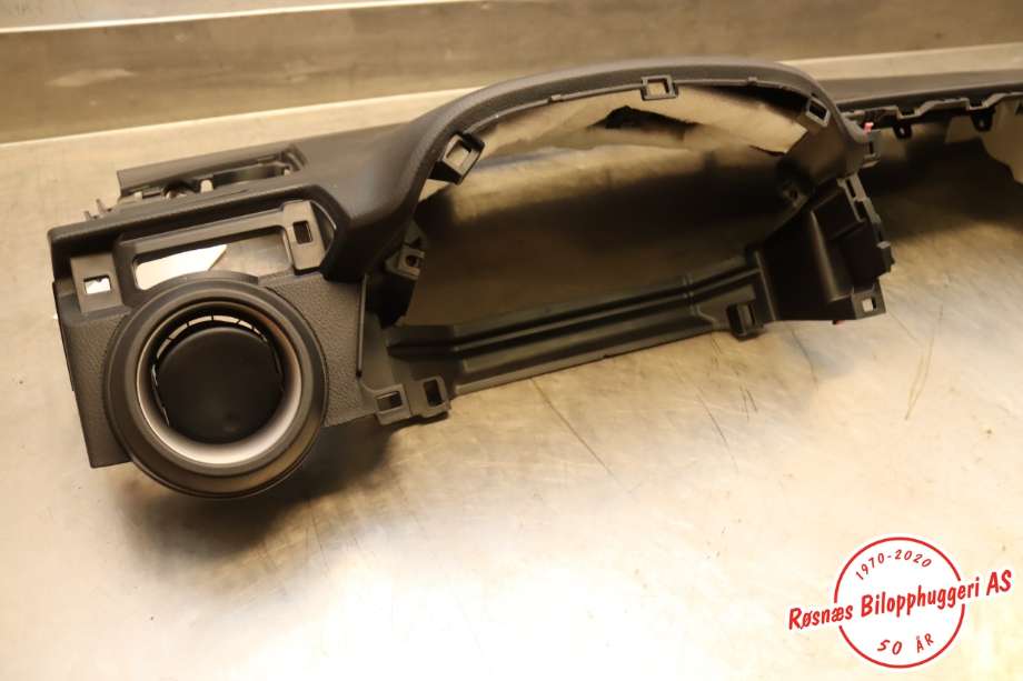 Dashbord til Toyota RAV4 2016-2019 (Type IV, Fase 2)  (TOYOTA|5530242906C0|)