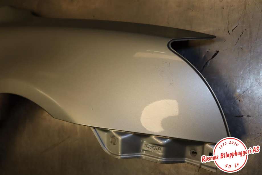 Skjerm høyre foran til Toyota Avensis 2003-2008 (Type II)  (TOYOTA|5381105020|)