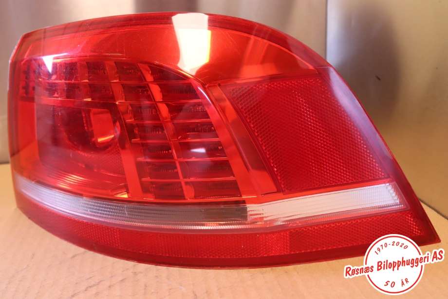 Baklykt høyre til VW Passat 2011-2015 (B7) (B7) (VOLKSWAGEN|3AF 945 208 B|)