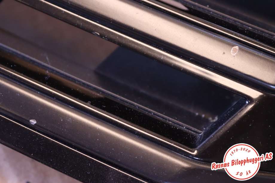 Grill til VW Passat 2011-2015 (B7) (B7) (VOLKSWAGEN|3AA 853 651|)