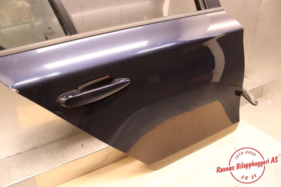 Dør høyre bak til BMW 1-Serie 2004-2011 (E81/E82/E87/E88) (E81/E82/E87/E88) (BMW|41 52 5 A2A 384|)