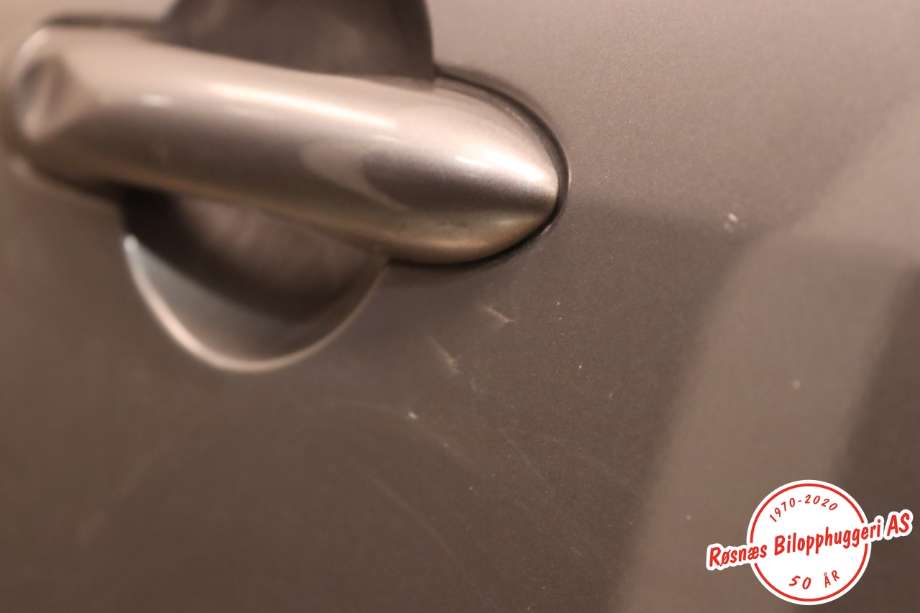 Dør høyre bak til Renault Scenic 2009-2016 (Type III) (RENAULT|821005429R|)
