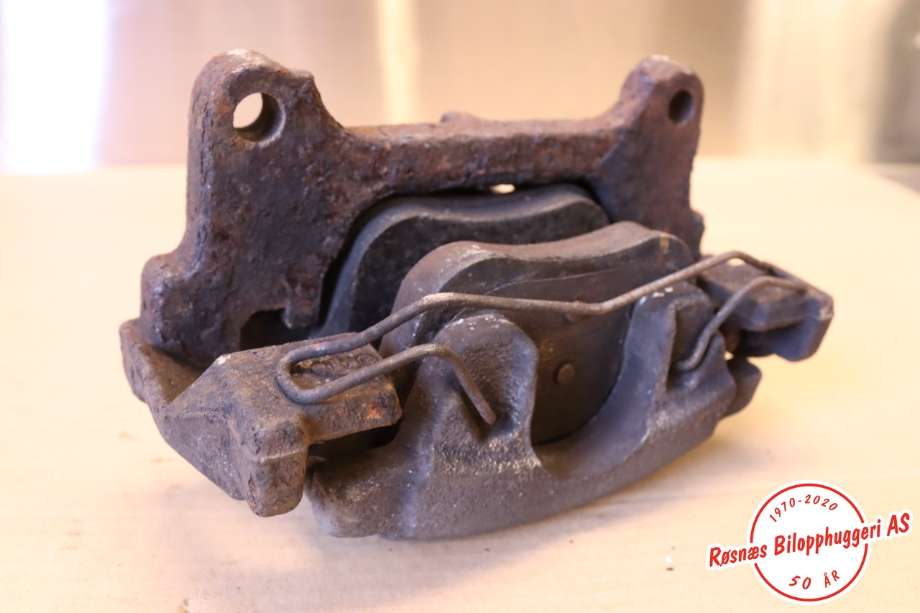 Bremsecaliper høyre foran til Audi Q3 2011-2014 (Type I, Fase 1)  (AUDI|5N0 615 124|)