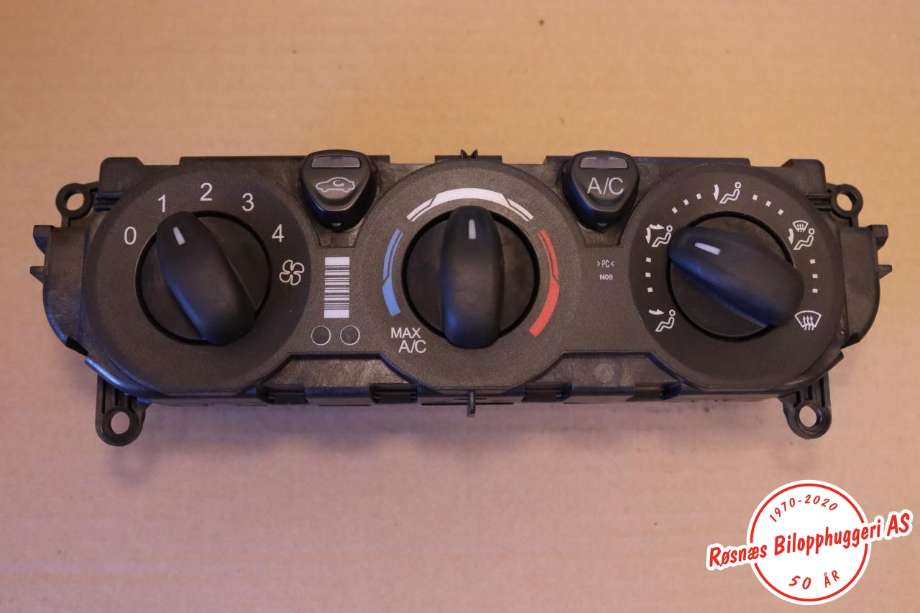 Varmeapparat betjening til Ford Transit Connect, 2018-->> Type II, Fase 2  (FORD|)
