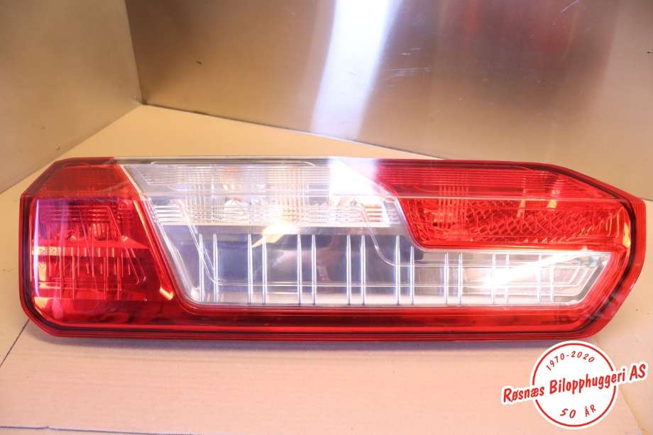 Baklykt høyre til Ford Transit Connect 2018-->> Type II, Fase 2  (FORD||BK3113404AG)