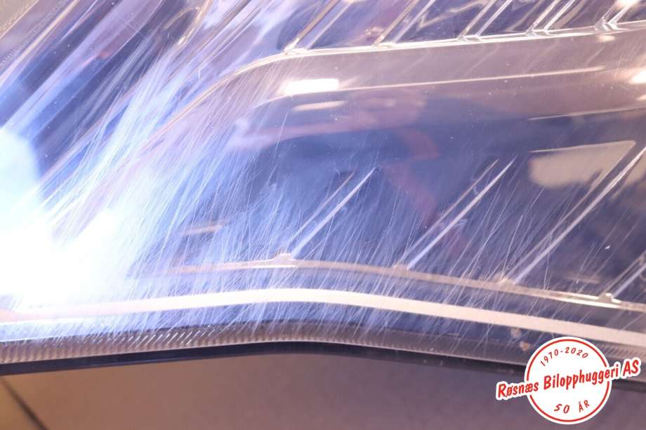 Frontlykt høyre halogen til Ford Transit Connect 2018-->> Type II, Fase 2  (FORD||BK31-13D152-BG)