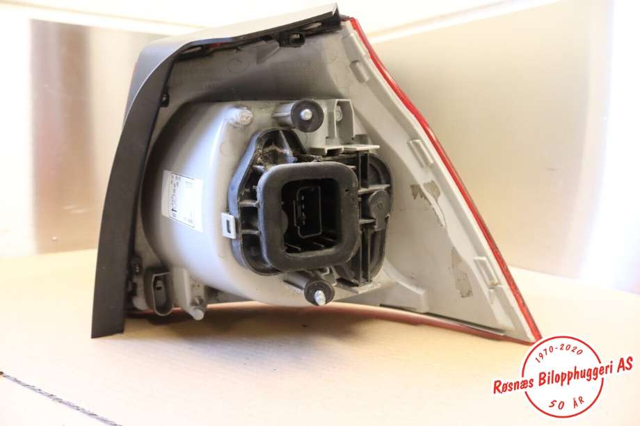 Baklykt venstre til VW Golf V, Combi 2003-2008  (VOLKSWAGEN|1K6 945 095 AA|)