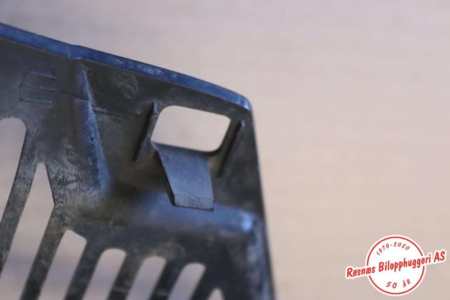 Grill til VW Golf V, Combi 2003-2008  (VOLKSWAGEN||1K0853655)