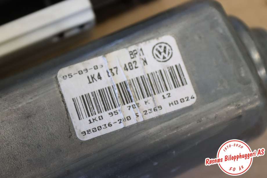 Ruteheis høyre til VW Golf V, Combi 2003-2008  (VOLKSWAGEN||1K4837402N)