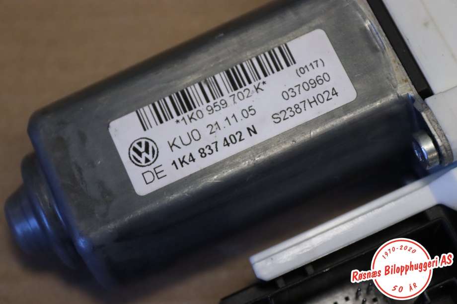 Ruteheis høyre til VW Golf V, Combi 2003-2008  (VOLKSWAGEN||1K0959702K)