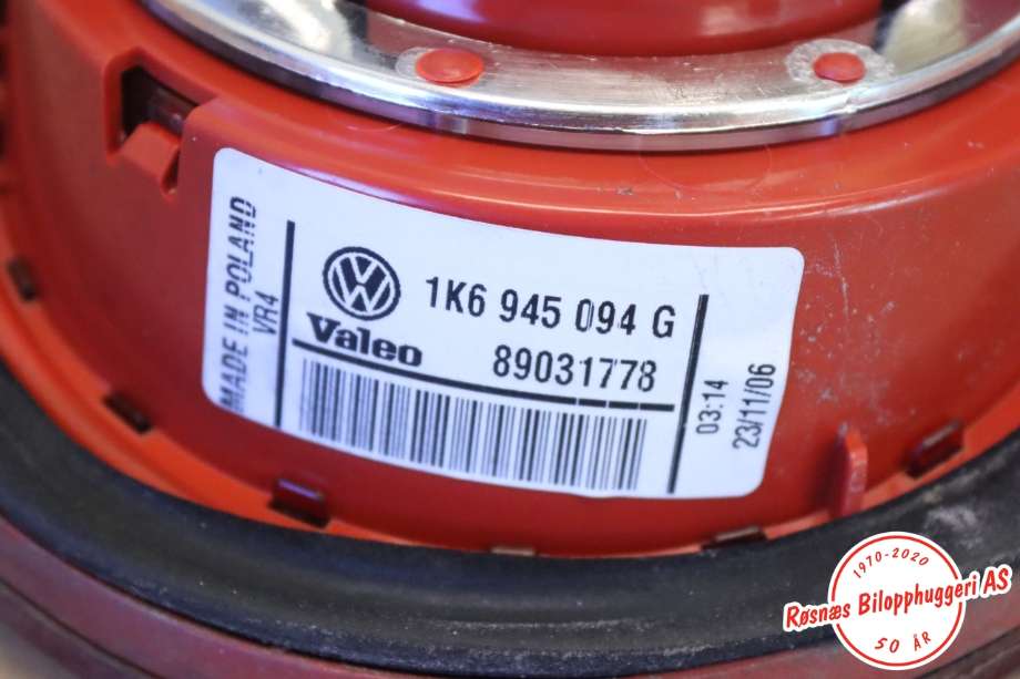 Baklykt høyre indre til VW Golf V, Combi 2003-2008  (VOLKSWAGEN||1K6945094G)