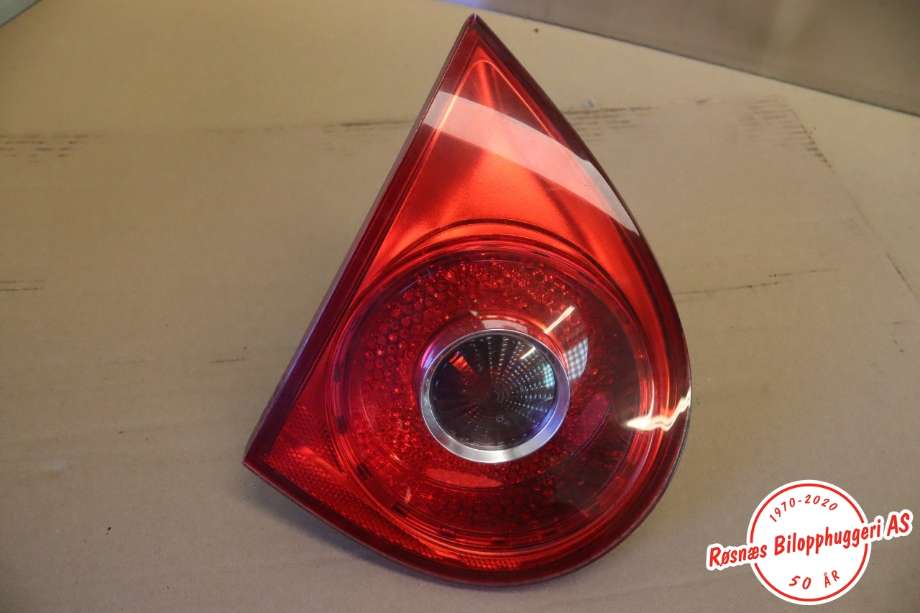 Baklykt venstre indre til VW Golf V, Combi, 2003-2008  (VOLKSWAGEN|)