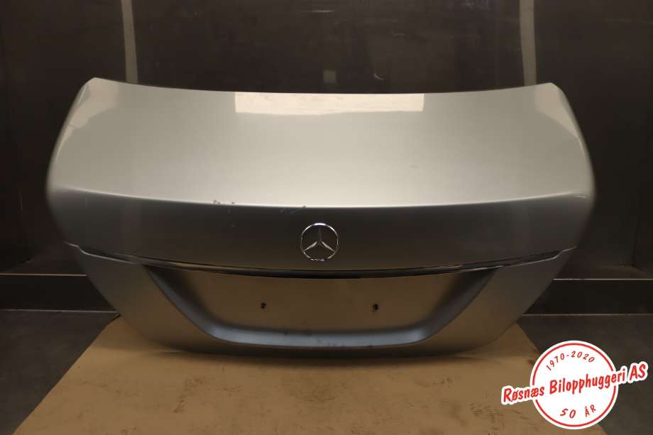 Bakluke sedan til Mercedes S-Klasse, 2005-2013 (W221) (W221) (MERCEDES|A 221 750 02 75)