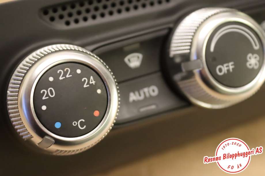 Varmeapparat betjening til Audi A1 2010-2014 (Type I, Fase 1)  (AUDI||8X0820043C)