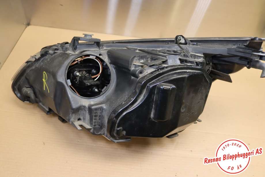 Frontlykt høyre halogen til BMW 5-Serie 2003-2010 (E60/E61) (E60/E61) (BMW|63127165562|)
