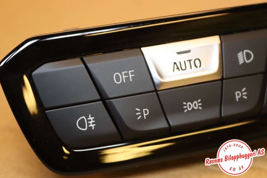Bryter lys til BMW i4 2021-->> (G26) (G26) (BMW||6131SA16B19-01)