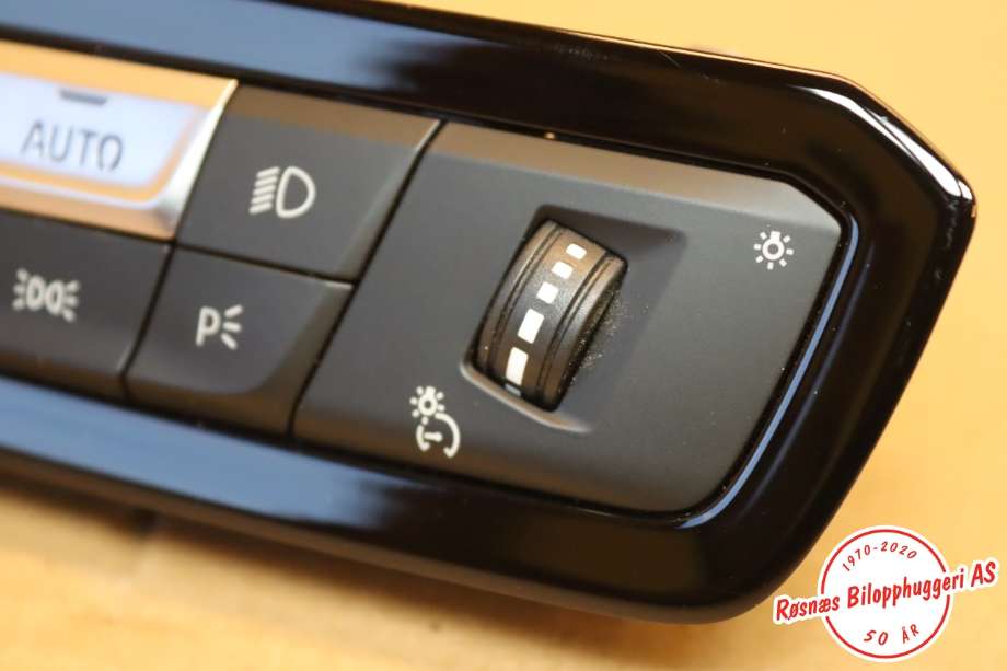 Bryter lys til BMW i4 2021-->> (G26) (G26) (BMW||6131SA16B19-01)