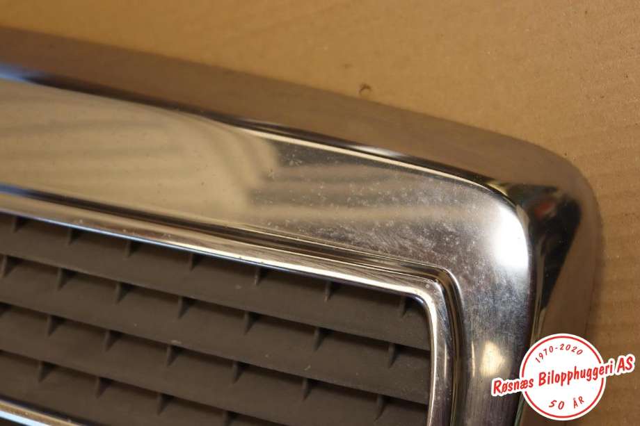 Grill til Mercedes 190 1984-1993 (W201) (W201) (MERCEDES||2018880223)
