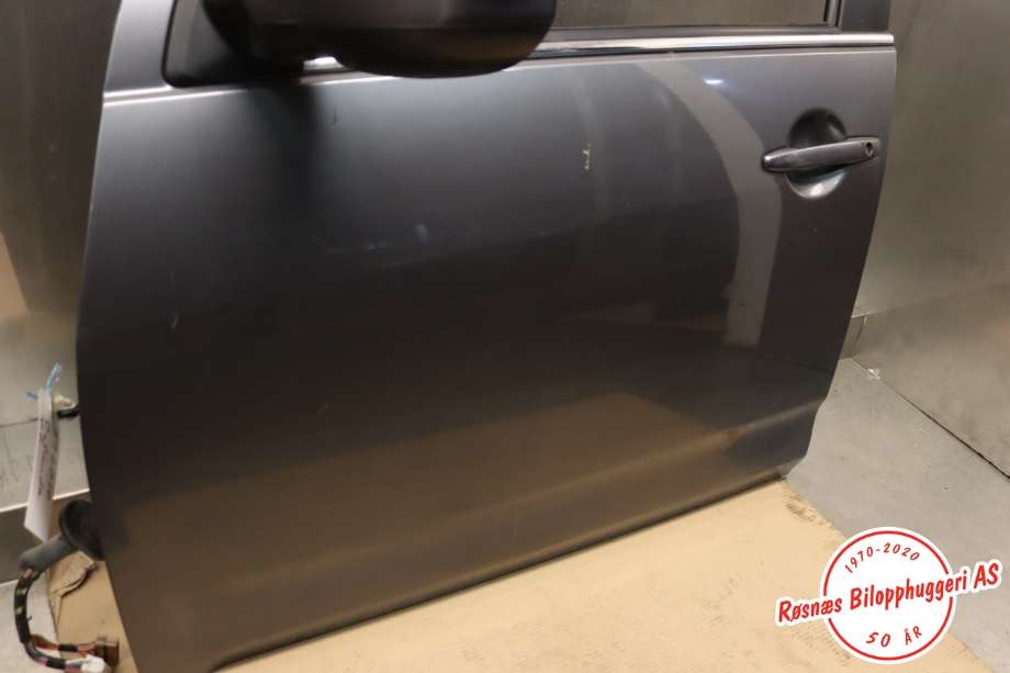 Dør venstre foran til Mitsubishi Outlander 2010-2012 (Type II, Fase 2)  (MITSUBISHI|5700B395|)