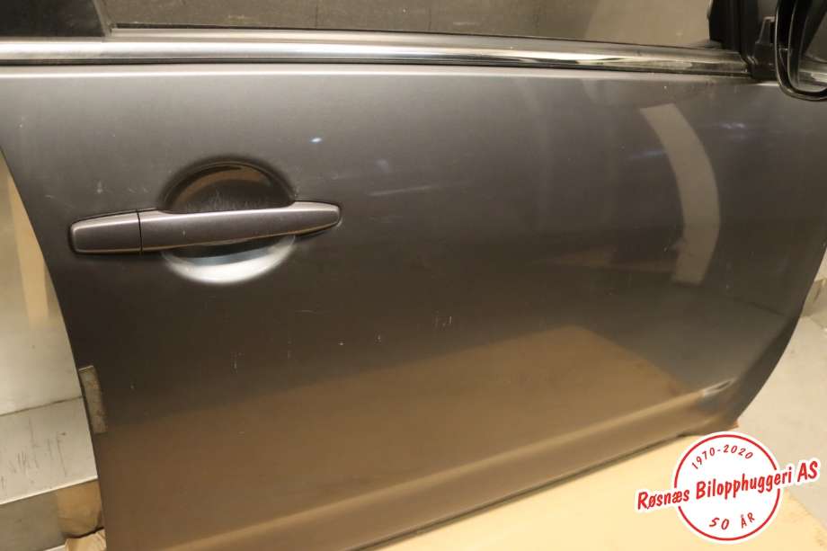Dør høyre foran til Mitsubishi Outlander 2010-2012 (Type II, Fase 2)  (MITSUBISHI|5700B396|)