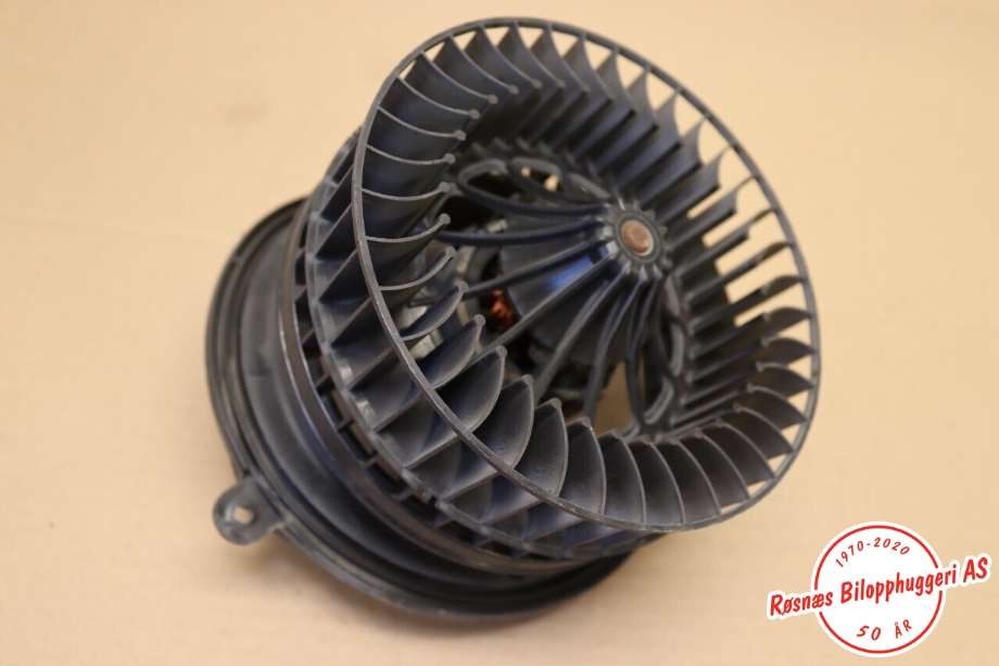 Varmeapparat motor til Mercedes 190 1984-1993 (W201) (W201) (MERCEDES||9148452037)