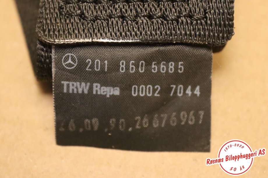 Sikkerhetsbelte bak midtre til Mercedes 190 1984-1993 (W201) (W201) (MERCEDES||2018608685)