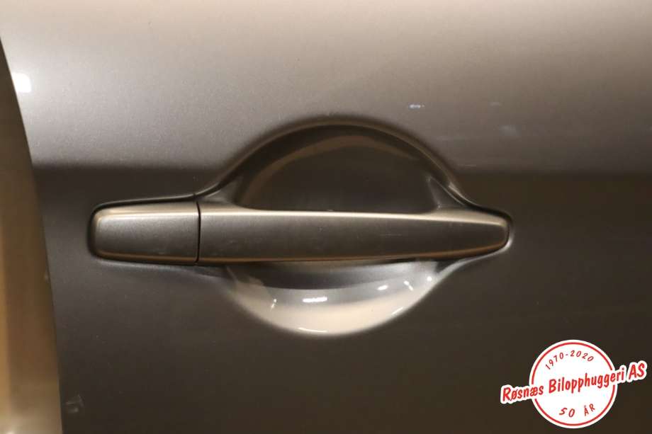Dør høyre foran til Mitsubishi ASX 2010-2019  (MITSUBISHI|5700B226|)