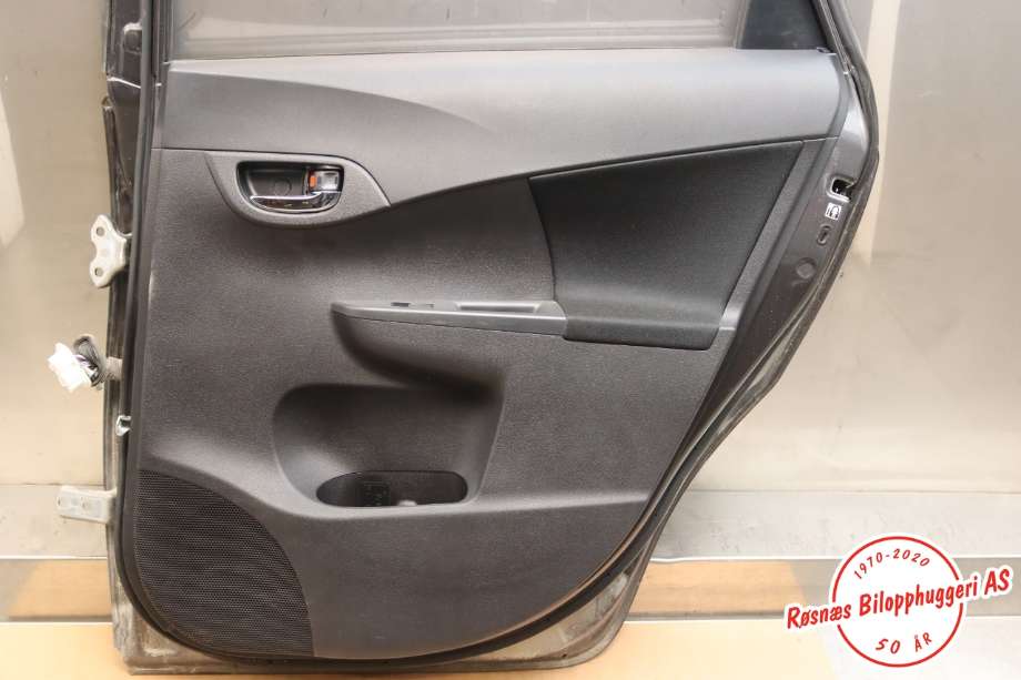 Dør høyre bak til Toyota Verso-S 2011-2015 (COMBI) (COMBI) (TOYOTA|6700352270|)