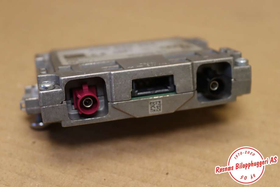Antenne forsterker til VW Passat 2015-2019 (Fase 1) (B8) (B8) (VOLKSWAGEN|4H0035456|)