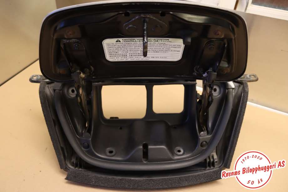 Batterilader inntak/luke til Nissan Leaf 2011-2017 (Type I)  (NISSAN|657013NB1B|)