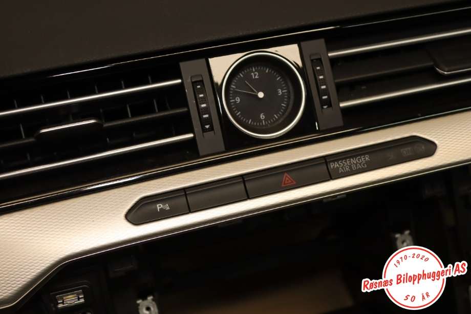 Dashbord til VW Passat 2015-2019 (Fase 1) (B8) (B8) (VOLKSWAGEN|3G1 857 003 BK|)
