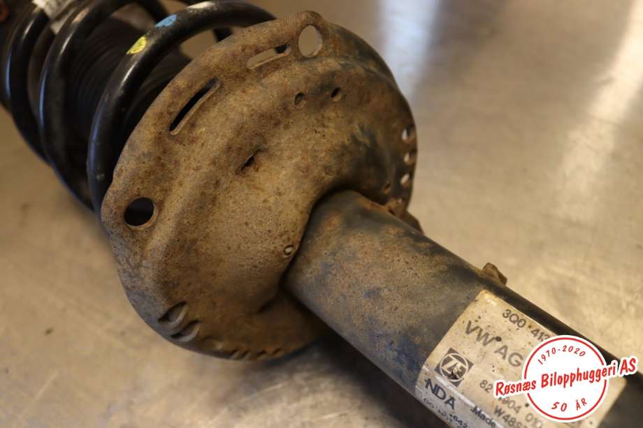 Fjærbein høyre foran til VW CC 2008-2012 (PASSAT CC) (PASSAT CC) (VOLKSWAGEN||3Q0413031BP)