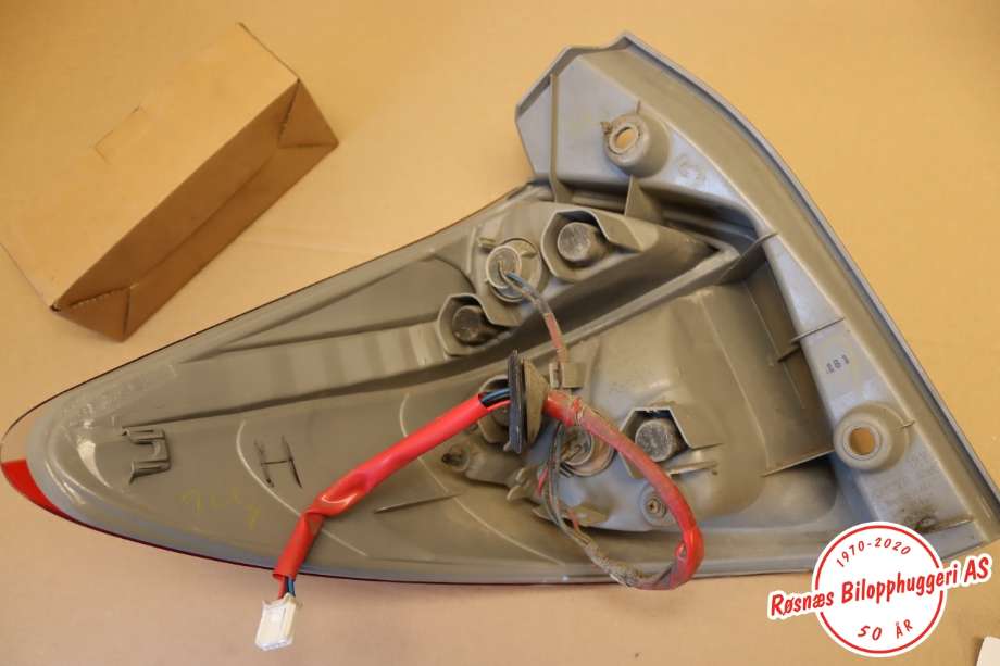 Baklykt høyre til Toyota Verso-S 2011-2015 (COMBI) (COMBI) (TOYOTA|8155152660|)