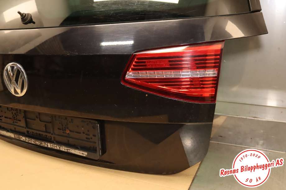Bakluke til VW Passat 2015-2019 (Fase 1) (B8) (B8) (VOLKSWAGEN|3G9 827 025|)