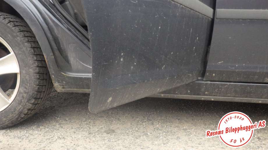 Dør høyre bak til Ford C-Max 2003-2007 (Type I, Fase 1)  (FORD|P3M51-R24630-AB|)