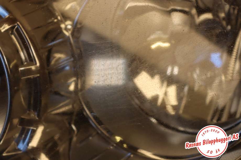 Frontlykt venstre halogen til Opel Astra H 2004-2009 (OPEL||13239288LH)