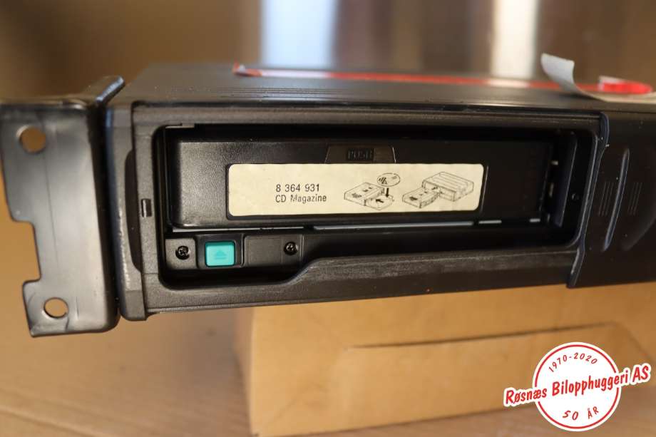 Bilstereo CD-veksler til BMW 3-Serie 1998-2005 (E46) (E46) (BMW||65126913388)