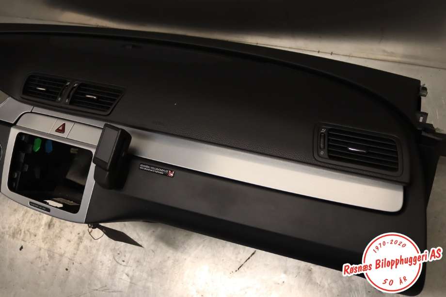 Dashbord til VW CC 2008-2012 (PASSAT CC) (PASSAT CC) (VOLKSWAGEN|3AB 857 003 R|)