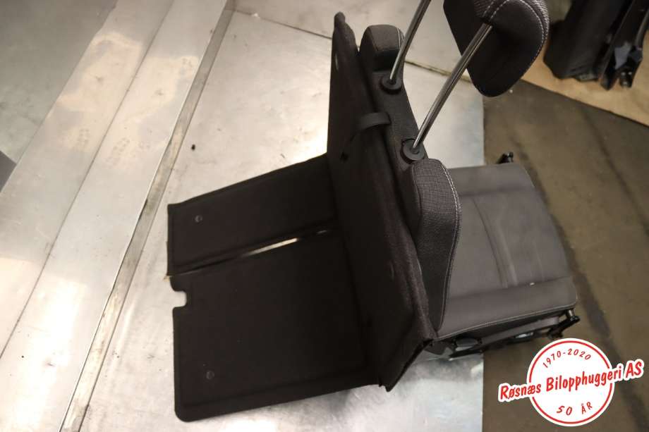 Sete bak til Ford Transit Connect 2013-2018 Type II, Fase 1 (FORD|DT11-K613A10-ED|)