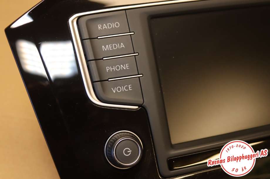 Bilstereo navigasjon til VW Passat 2015-2019 (Fase 1) (B8) (B8) (VOLKSWAGEN|3G0919605D|)