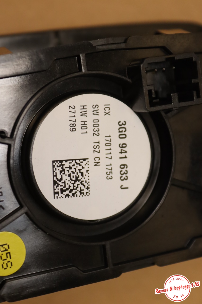 Bryter lys til VW Passat 2015-2019 (Fase 1) (B8) (B8) (VOLKSWAGEN|3G0941633J|)