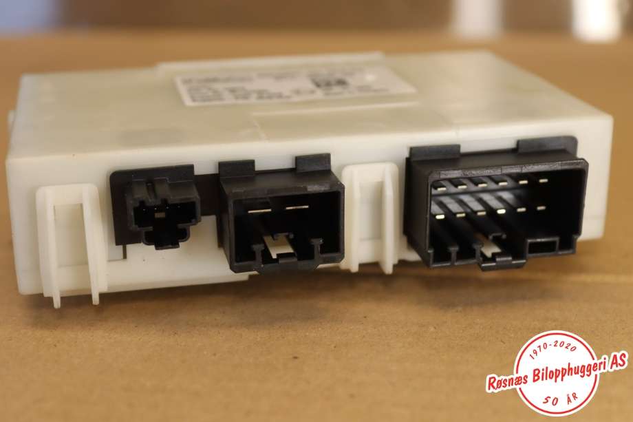 Styreenhet hengerfeste til Ford Transit Connect 2013-2018 Type II, Fase 1  (FORD||DT1J-19H378-CD)