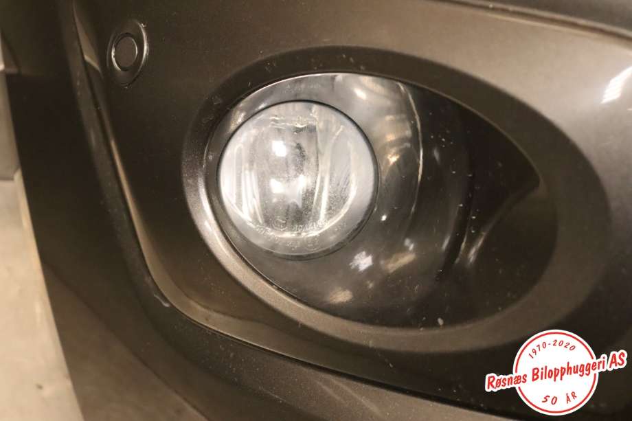 Støtfanger foran til Ford Transit Connect 2013-2018 Type II, Fase 1  (FORD|DT11-17F775-CBXWAA|)